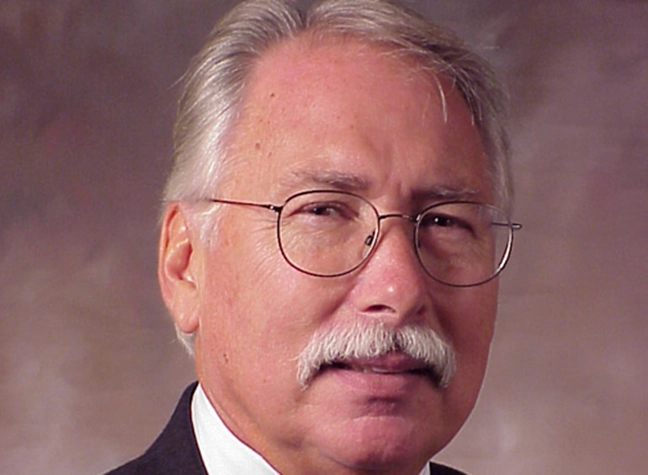 Profile photo of Dennis Seymour