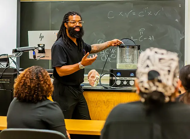 Edwin Jackson teaching mortuary class
